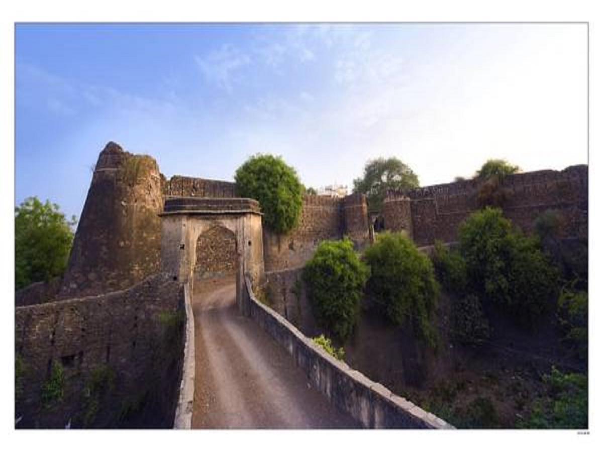 Hôtel Fort Begu à Begun Extérieur photo