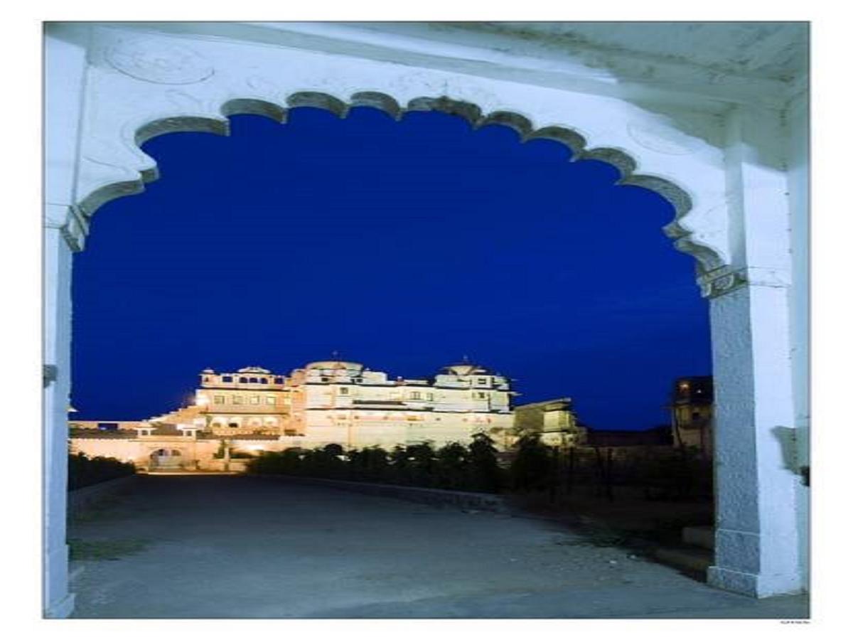 Hôtel Fort Begu à Begun Extérieur photo